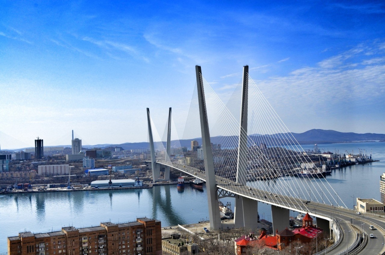 1618743320_19-funart_pro-p-vantovii-most-vladivostok-krasivie-mesta-f-19